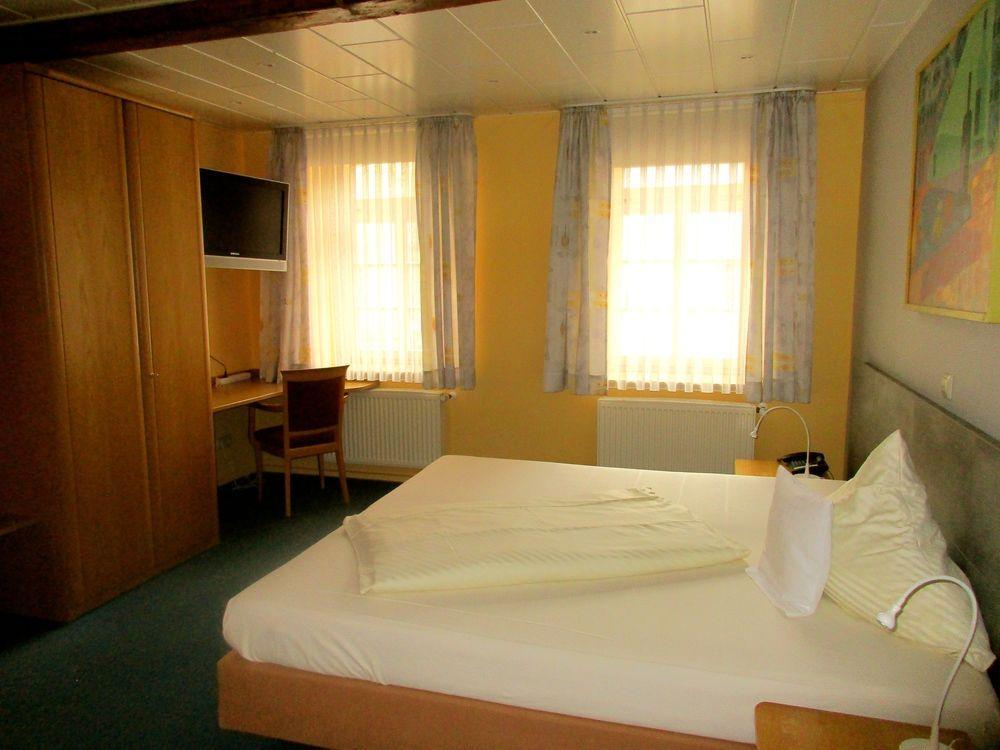 Hotel Restaurant Zehntscheune Sinsheim Extérieur photo